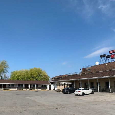7 West Motel Carleton Place Esterno foto
