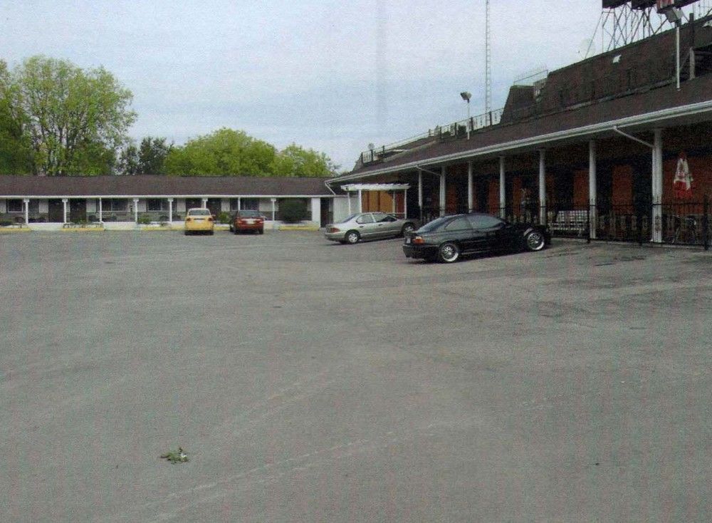 7 West Motel Carleton Place Esterno foto
