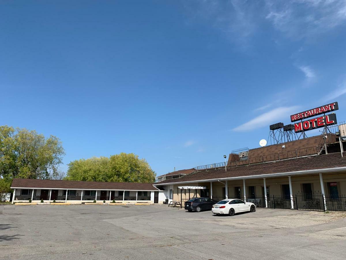 7 West Motel Carleton Place Esterno foto